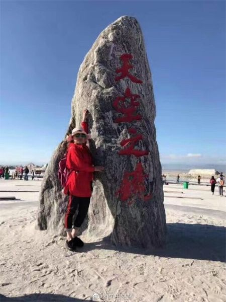 阿姨7條絲巾照相