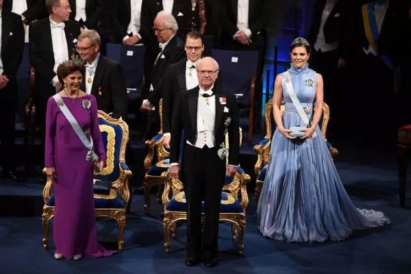 瑞典國王是瑞典文學院的贊助人