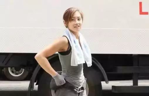 香港最美搬運(yùn)工朱芊佩