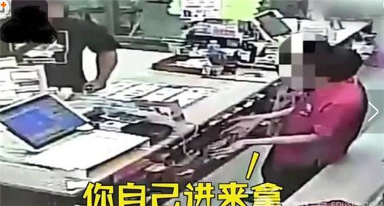 佛系店員嚇傻劫匪