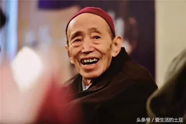 話劇演員朱旭去世