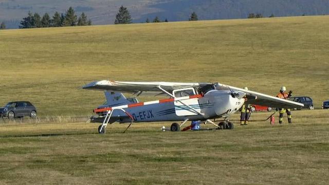 德國飛機開進人群造成3人死亡5人受傷