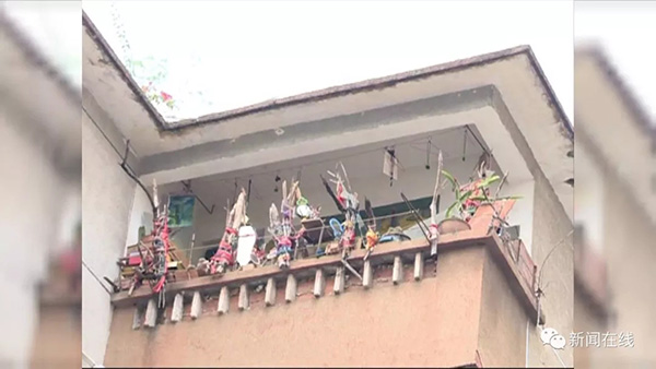 陽臺掛上百面鏡子