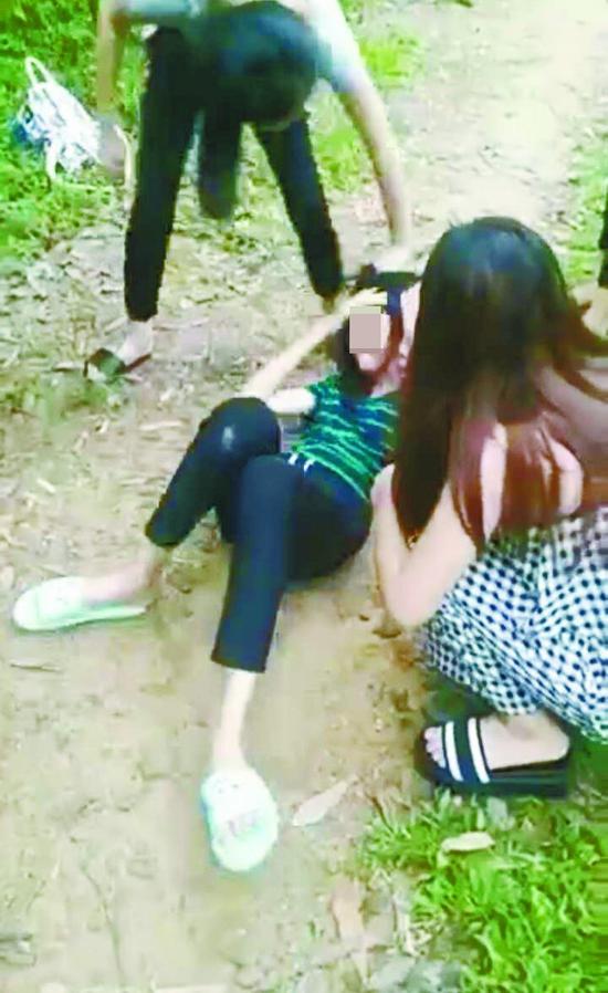 媒體評少女遭圍毆