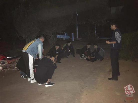 劫匪要求掃碼支付