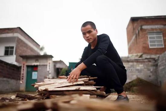 小伙大名叫天貓