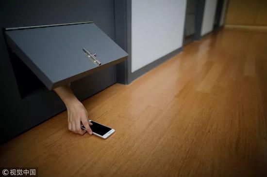 花錢蹲監(jiān)獄放松