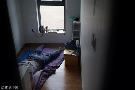 花錢蹲監(jiān)獄放松