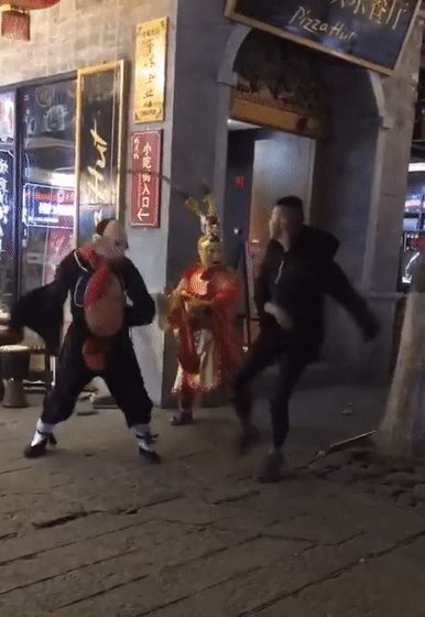 悟空八戒游客互毆