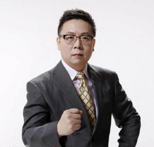 原財經主持人被拘