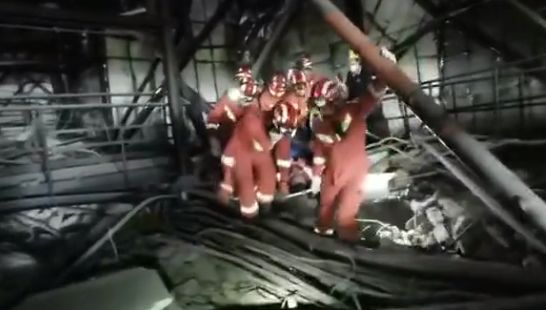 深圳體育中心倒塌