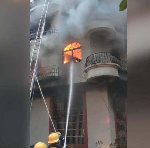 火災(zāi)事故現(xiàn)場圖片