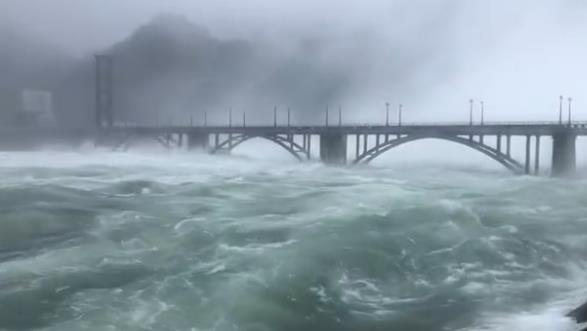 新安江水庫今天上午開始全力泄洪