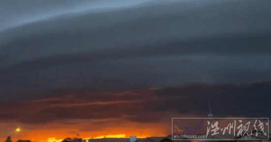 美國巨型圓盤狀陸架云