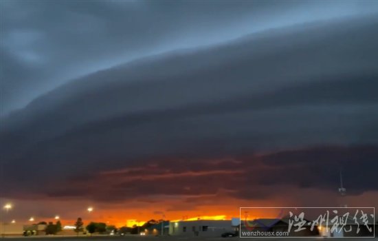 美國巨型圓盤狀陸架云