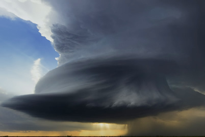 臺風(fēng)和龍卷風(fēng)的區(qū)別 臺風(fēng)和龍卷風(fēng)哪個厲害