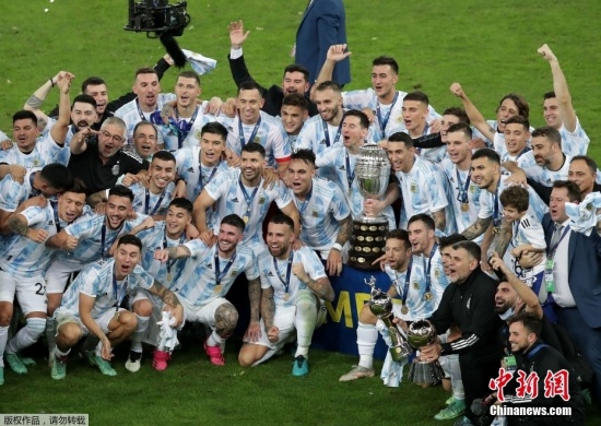 梅西終于圓夢了