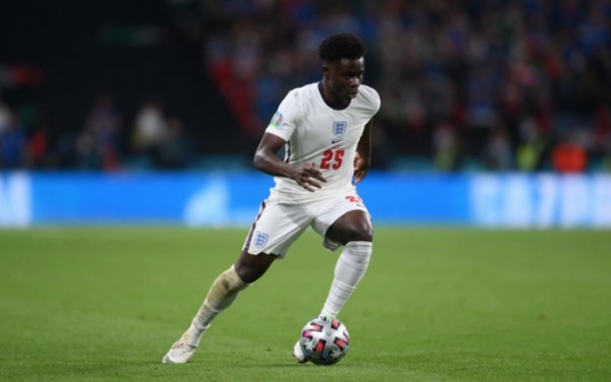 英格蘭連丟3點球 19歲小將痛哭