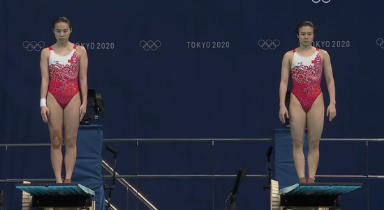 施廷懋王涵雙人3米板奪金