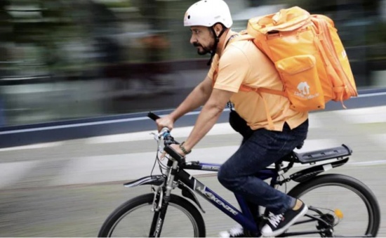 阿富汗前部長(zhǎng)在德國(guó)送外賣(mài)畫(huà)面曝光