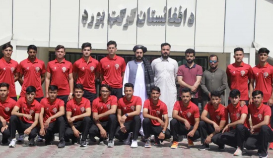 塔利班時代第一支阿富汗板球隊抵達孟加拉國