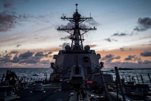 美國和加拿大軍艦航行通過臺灣海峽 解放軍沒有開火