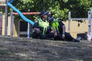 澳大利亞充氣城堡被風(fēng)吹翻造成6人死亡