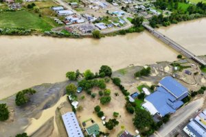 新西蘭警方搜尋颶風加布里埃爾過后仍然失蹤的8人