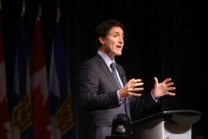 特魯多內(nèi)閣的8名新部長(zhǎng)