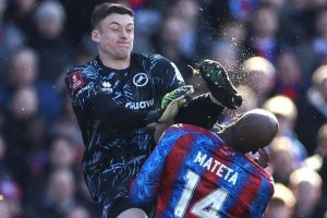 羅伯茨因對馬泰塔犯規被禁賽場次增加至六場