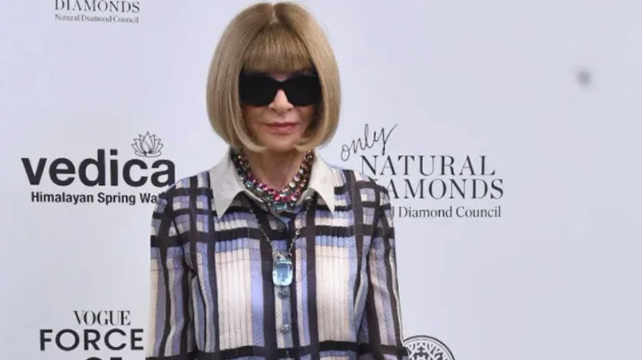 安娜·溫圖爾在紐約的一次員工會議上宣布了這一消息