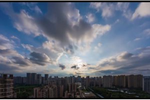 成都天空現(xiàn)超絕丁達(dá)爾效