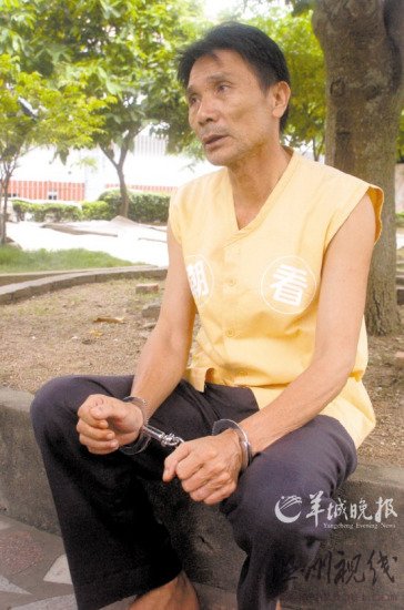 雙胞胎女嬰因患病遭爺爺遺棄獲救(圖)